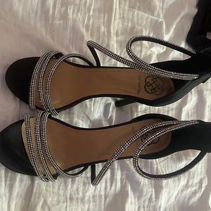 The perfect heels for prom or a classy dinner!